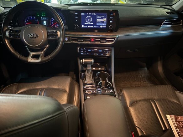 2021 Kia K5 III, чёрный, 2200000 рублей - вид 8