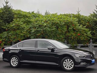 2022 Volkswagen Magotan B8 Рестайлинг, чёрный, 1690000 рублей, вид 4