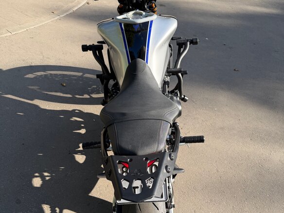2021 Yamaha MT-09 (FZ-09), серебристый, 1039000 рублей - вид 6