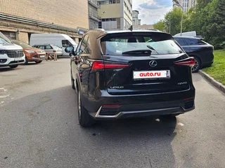2020 Lexus NX 200 I Рестайлинг, чёрный, 4250000 рублей, вид 4