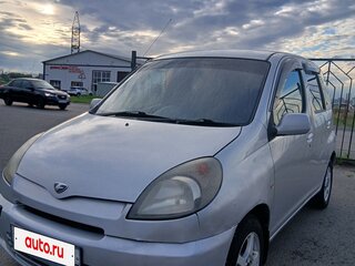 1999 Toyota FunCargo, серебристый, 335000 рублей, вид 2
