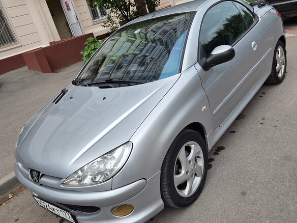 2005 Peugeot 206, серебристый, 750000 рублей