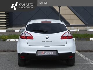 2015 Renault Megane III Рестайлинг 2, белый, 690000 рублей, вид 4