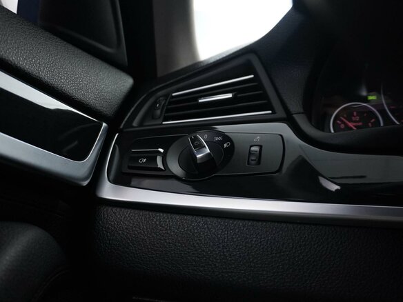 2013 BMW 5 серии 520d VI (F10/F11/F07) Рестайлинг, белый, 1799999 рублей - вид 17