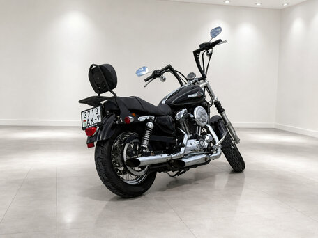2017 Harley-Davidson Sportster 1200, чёрный, 675427 рублей, вид 4