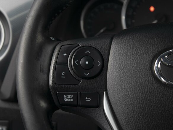 2015 Toyota Auris II, белый, 1419000 рублей - вид 11