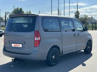 2011 Hyundai Grand Starex I, серый, 800000 рублей, вид 4