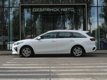 2019 Kia Ceed III, белый, 1460000 рублей, вид 2