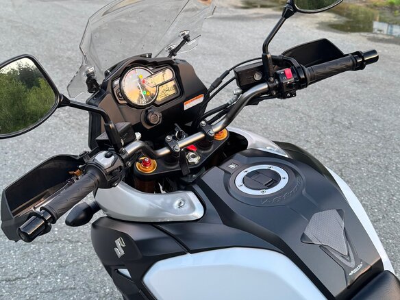 2014 Suzuki V-Strom 1000, белый, 750000 рублей - вид 7