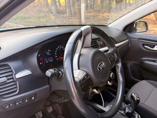 2018 Kia Rio IV, белый, 1400000 рублей, вид 3