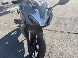 2023 CFMoto 300SR, серый, 379000 рублей, вид 4