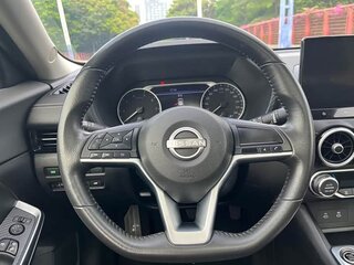 2022 Nissan Sylphy IV (B18), белый, 1176000 рублей, вид 4