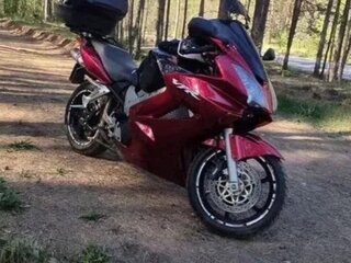 2002 Honda VFR 800, красный, 300000 рублей, вид 3
