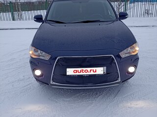 2011 Mitsubishi Outlander II Рестайлинг, синий, 1550000 рублей, вид 1