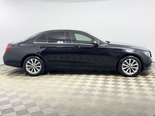 2019 Mercedes-Benz E-Класс 200 V (W213, S213, C238), чёрный, 2659900 рублей, вид 5