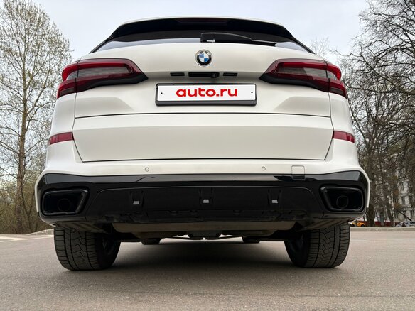 2020 BMW X5 40i IV (G05/G18), белый, 8525000 рублей - вид 15