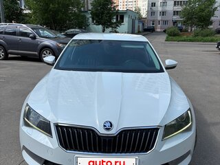 2017 Skoda Superb III, белый, 2050000 рублей, вид 2