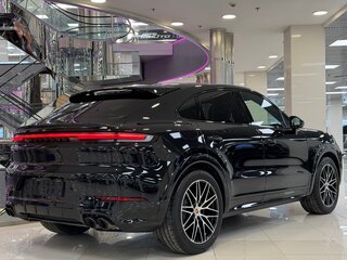 2026 Porsche Cayenne Coupé III Рестайлинг, чёрный, 17995000 рублей, вид 4