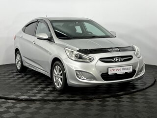 2014 Hyundai Solaris I, серебристый, 950000 рублей, вид 4