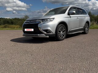 2015 Mitsubishi Outlander III Рестайлинг 2, серебристый, 1700000 рублей, вид 1