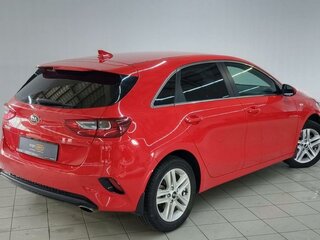 2020 Kia Ceed III, красный, 2000000 рублей, вид 2