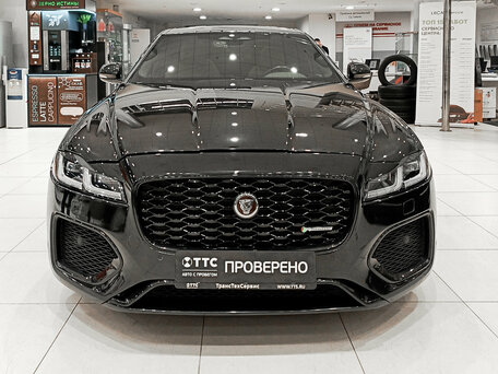 2023 Jaguar XF II Рестайлинг, чёрный, 4680000 рублей, вид 2