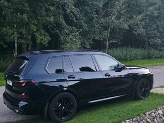 2022 BMW X7 40i I (G07) Рестайлинг, чёрный, 10500000 рублей, вид 5