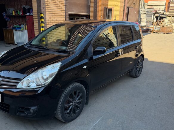 2009 Nissan Note I Рестайлинг, чёрный - вид 1