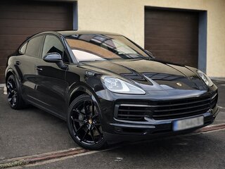 2019 Porsche Cayenne S Coupé III, чёрный, 8300000 рублей, вид 4