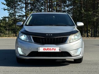 2011 Kia Rio 5-speed III, серебристый, 450000 рублей, вид 2