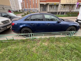 2017 Audi A4 V (B9), синий, 1690000 рублей, вид 3