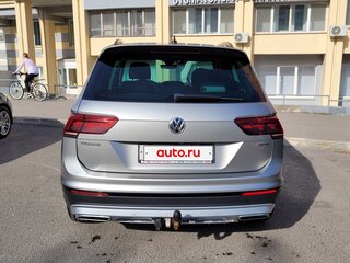 2020 Volkswagen Tiguan II, серый, 2500000 рублей, вид 5
