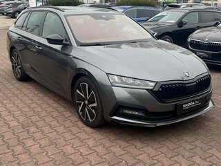 2022 Skoda Octavia IV (A8), серый, 2330000 рублей, вид 2