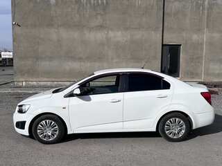 2013 Chevrolet Aveo II, белый, 730000 рублей, вид 4