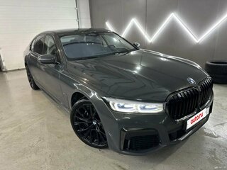 2021 BMW 7 серии 730d xDrive VI (G11/G12) Рестайлинг, серый, 7200000 рублей, вид 3
