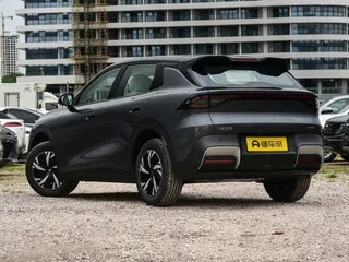 2026 Changan Qiyuan Q05 40.3 kWh II, чёрный, 1770206 рублей, вид 4