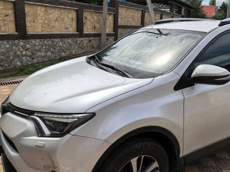 2018 Toyota RAV4 IV (XA40) Рестайлинг, белый, 2500000 рублей, вид 5