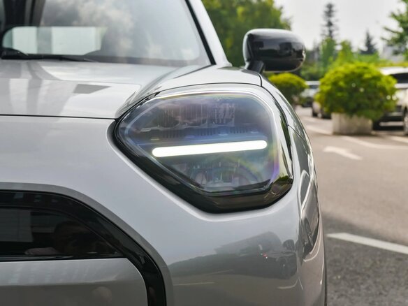 2025 Mini Aceman E, серебристый, 2890002 рублей - вид 9