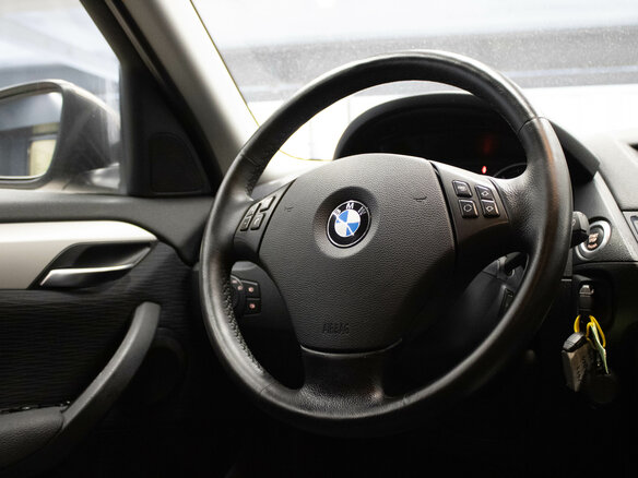 2013 BMW X1 20d I (E84) Рестайлинг, коричневый - вид 5
