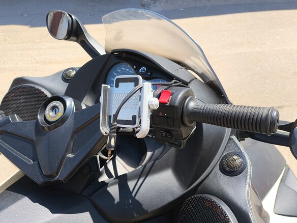 2008 BRP Can-Am Spyder, серебристый, 750000 рублей - вид 10