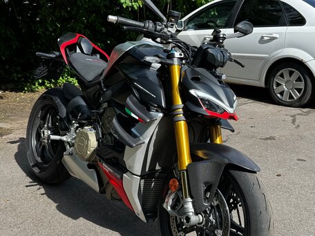 2023 Ducati Streetfighter V4, серый, 3300000 рублей, вид 1