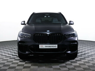 2022 BMW X5 45e IV (G05/G18), чёрный, 6470000 рублей, вид 2