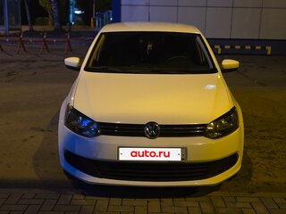 2014 Volkswagen Polo V, белый, 730000 рублей, вид 2