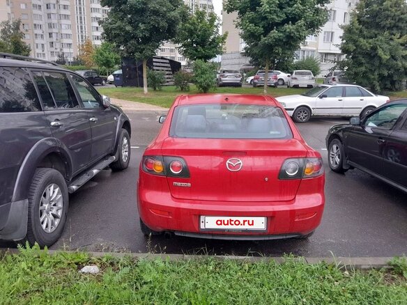 2005 Mazda 3 I (BK), красный - вид 4