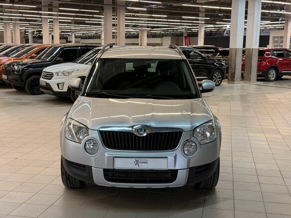 2012 Skoda Yeti I, серебристый - вид 2