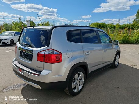 2013 Chevrolet Orlando I, серебристый, 1149000 рублей, вид 2