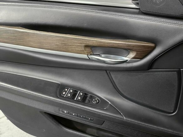 2013 BMW 7 серии Long 750Li xDrive V (F01/F02/F04) Рестайлинг, чёрный, 1620000 рублей - вид 20