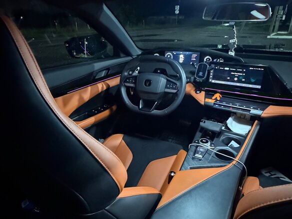 2023 Changan UNI-V I, серый, 2100000 рублей - вид 4