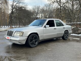 1993 Mercedes-Benz E-Класс 280 I (W124), серебристый, 575000 рублей, вид 1