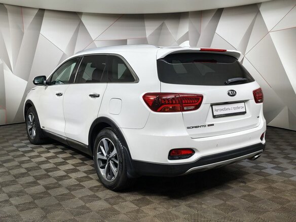 2018 Kia Sorento III Prime Рестайлинг, белый, 2339000 рублей - вид 3